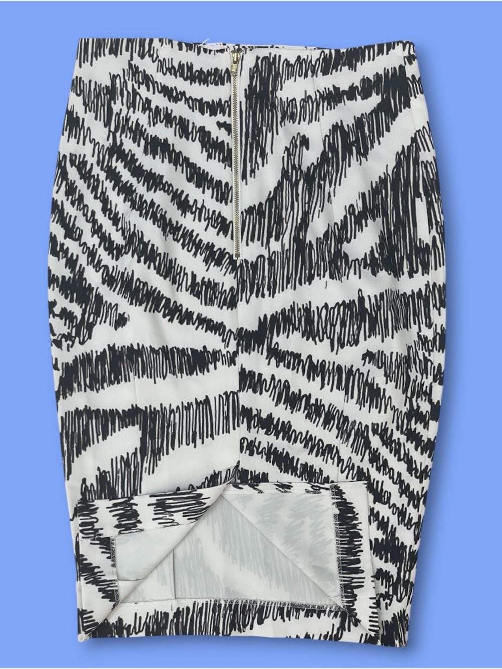H&M Abstract Zebra Print Pencil Skirt Size 6 Black & White Midi Skirt
